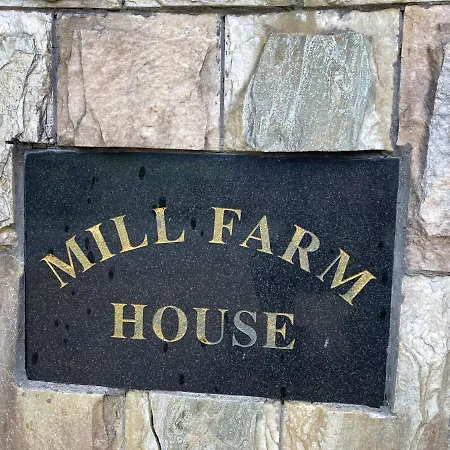 Alojamento de Acomodação e Pequeno-almoço Millfarm House